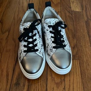 Naturalizer Yarina lace up Oxford sneaker, 7.5